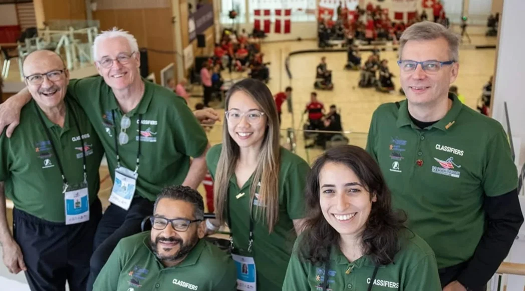 Anna Elizabeth in a group of classifiers